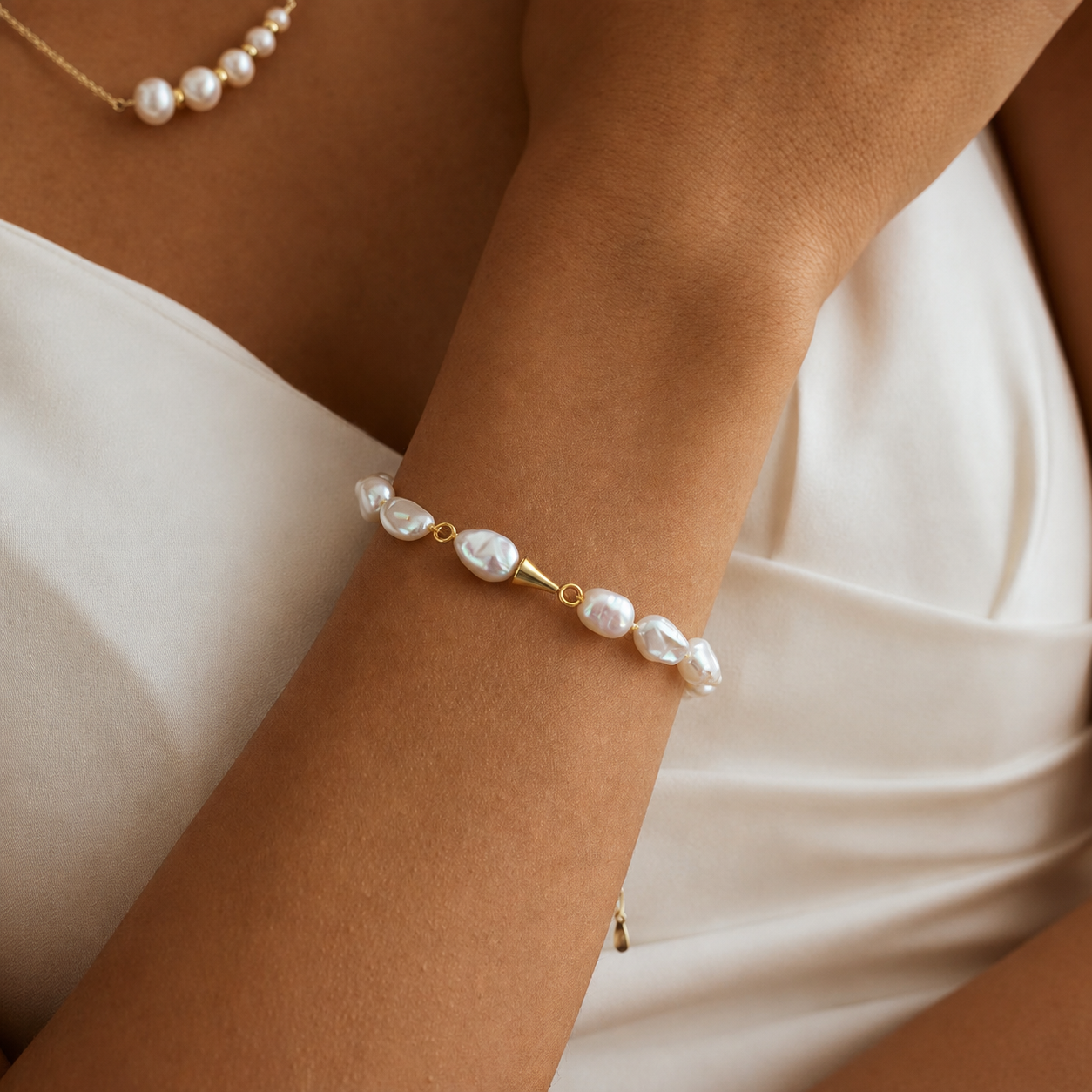 Baroque Pearl & Gold Accent Bracelet